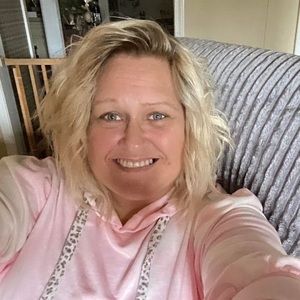 Meet your Posher, Becki